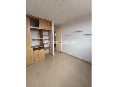 Apartamento de 3 alcobas en venta en Lombardia, Bogotá, 63 m² · foto 2 de 20