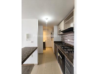Apartamento de 3 alcobas en venta en Lombardia, Bogotá, 60 m² · foto 2 de 20