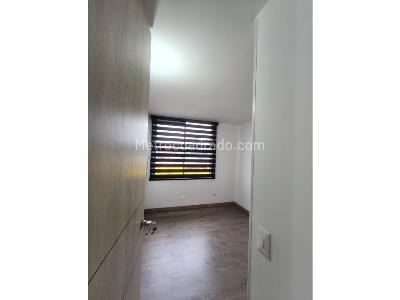 Apartamento de 3 alcobas en venta en Lombardia, Bogotá, 60 m² · foto 3 de 20