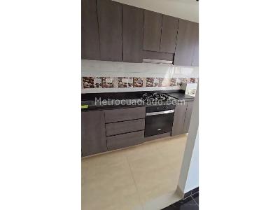 Apartamento de 3 alcobas en venta en Parque Campestre, Soacha, 48 m² · foto 2 de 14