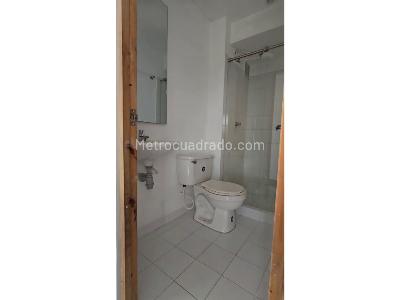 Apartamento de 3 alcobas en venta en Parque Campestre, Soacha, 48 m² · foto 9 de 14
