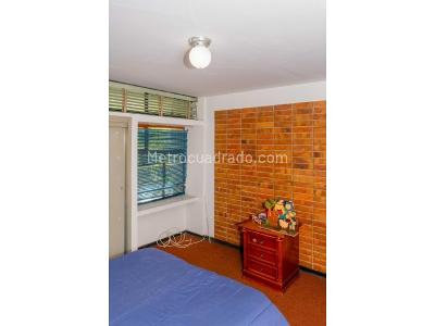 Casa de 5 alcobas en venta en Santa Barbara, Bogotá, 250 m² · foto 7 de 17