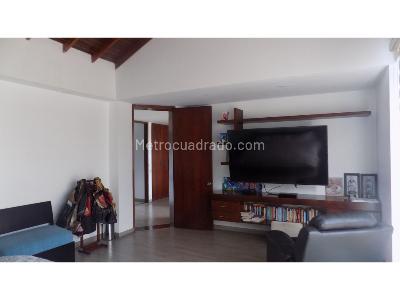 Casa de 3 alcobas en venta en Guaymaral, Bogotá, 1179 m² · foto 10 de 20