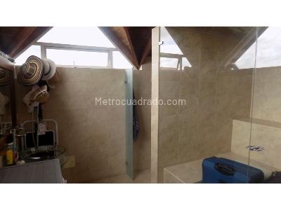 Casa de 3 alcobas en venta en Guaymaral, Bogotá, 1179 m² · foto 8 de 20