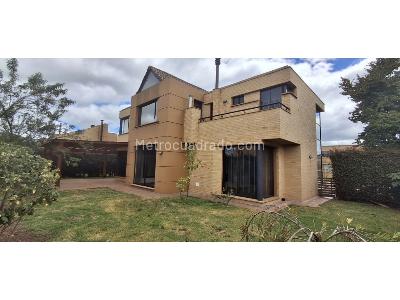 Casa de 4 alcobas en venta en El Carreton Cajica, Cajicá, 312 m² · foto 3 de 20