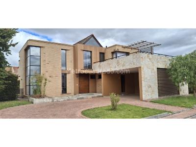 Casa de 4 alcobas en venta en El Carreton Cajica, Cajicá, 312 m² · foto 4 de 20