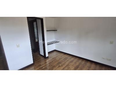 Casa de 4 alcobas en venta en El Carreton Cajica, Cajicá, 312 m² · foto 8 de 20