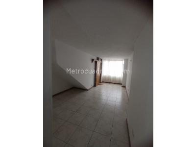 Casa de 5 alcobas en venta en La Europa, Bogotá, 332 m² · foto 10 de 20