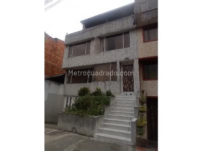 Casa de 5 alcobas en venta en La Europa, Bogotá, 332 m² · foto 2 de 20