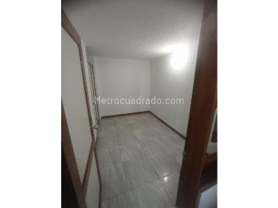 Casa de 5 alcobas en venta en La Europa, Bogotá, 332 m² · foto 5 de 20