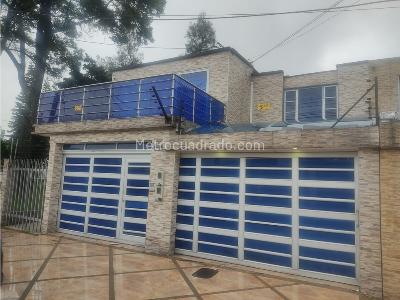 Casa de 5 alcobas en venta en Modelia, Bogotá, 347 m² · foto 2 de 20