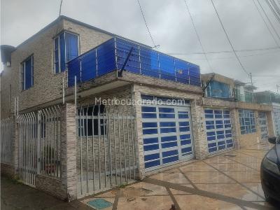 Casa de 5 alcobas en venta en Modelia, Bogotá, 347 m² · foto 5 de 20
