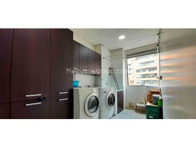 Apartamento de 3 alcobas en venta en Los Rosales, Bogotá, 300 m² · foto 10 de 20
