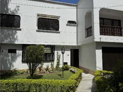 Casa de 4 alcobas en venta en Laureles, Medellín, 145 m² · foto 3 de 15