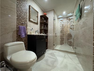 Casa de 4 alcobas en venta en Laureles, Medellín, 145 m² · foto 4 de 15