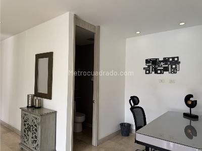 Apartamento de 2 alcobas en venta en Lalinde, Medellín, 100 m² · foto 9 de 12