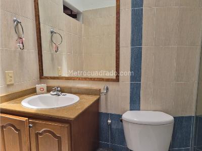 Casa de 4 alcobas en venta en Loma De San Jose, Sabaneta, 420 m² · foto 19 de 20