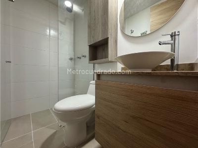 Apartamento de 3 alcobas en venta en Asdesillas, Sabaneta, 76 m² · foto 9 de 20