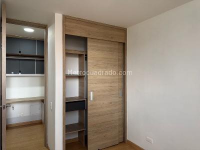 Apartamento de 3 alcobas en venta en Asdesillas, Sabaneta, 76 m² · foto 11 de 20