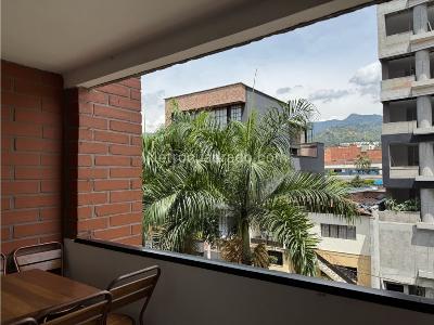Apartamento de 3 alcobas en venta en La Castellana, Medellín, 114 m² · foto 2 de 15