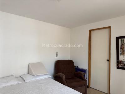 Apartamento de 3 alcobas en venta en La Castellana, Medellín, 114 m² · foto 8 de 15