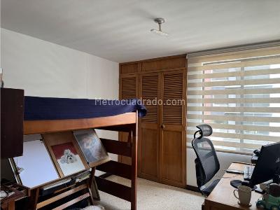 Apartamento de 3 alcobas en venta en La Castellana, Medellín, 114 m² · foto 14 de 15