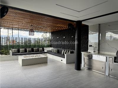 Casa de 4 alcobas en venta en Loma El Atravesado, Envigado, 331 m² · foto 2 de 20