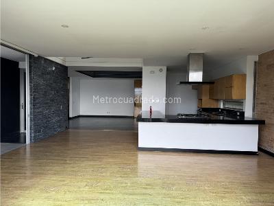 Casa de 4 alcobas en venta en Loma El Atravesado, Envigado, 331 m² · foto 7 de 20