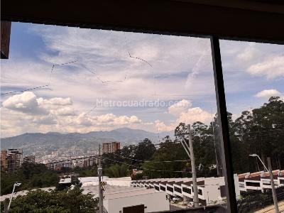 Casa de 4 alcobas en venta en Loma El Atravesado, Envigado, 331 m² · foto 10 de 20