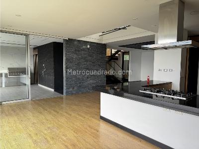 Casa de 4 alcobas en venta en Loma El Atravesado, Envigado, 331 m² · foto 12 de 20