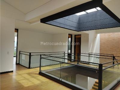 Casa de 4 alcobas en venta en Loma El Atravesado, Envigado, 331 m² · foto 20 de 20