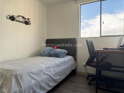 Apartamento de 3 alcobas en venta en Las Lomitas, Sabaneta, 66 m² · foto 7 de 12