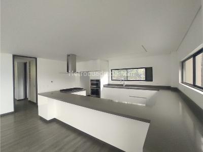 Casa de 4 alcobas en venta en Alto De Las Palmas, Envigado, 360 m² · foto 6 de 20