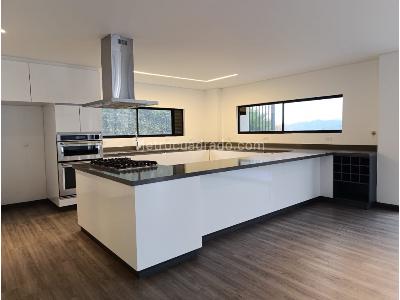 Casa de 4 alcobas en venta en Alto De Las Palmas, Envigado, 360 m² · foto 7 de 20