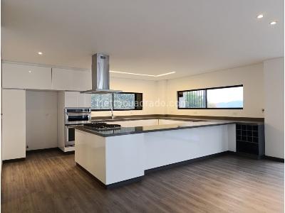 Casa de 4 alcobas en venta en Alto De Las Palmas, Envigado, 360 m² · foto 8 de 20