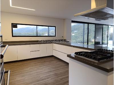 Casa de 4 alcobas en venta en Alto De Las Palmas, Envigado, 360 m² · foto 10 de 20