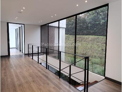 Casa de 4 alcobas en venta en Alto De Las Palmas, Envigado, 360 m² · foto 11 de 20