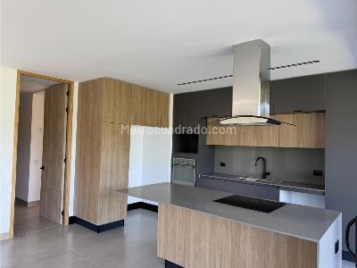 Casa de 3 alcobas en venta en Sajonia, Rionegro, 328 m² · foto 3 de 20