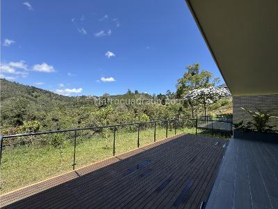 Casa de 3 alcobas en venta en Sajonia, Rionegro, 328 m² · foto 5 de 20