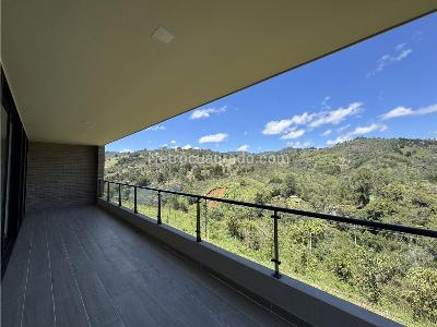 Casa de 3 alcobas en venta en Sajonia, Rionegro, 328 m² · foto 11 de 20