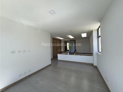 Casa de 3 alcobas en venta en Sajonia, Rionegro, 328 m² · foto 12 de 20