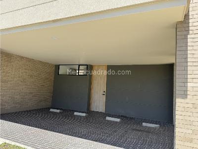 Casa de 3 alcobas en venta en Sajonia, Rionegro, 328 m² · foto 15 de 20
