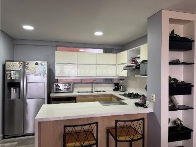 Apartamento de 2 alcobas en venta en Los Balsos, Medellín, 124 m² · foto 8 de 20