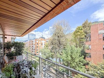 Apartamento de 2 alcobas en venta en Chicó Reservado, Bogotá, 285 m² · foto 2 de 20