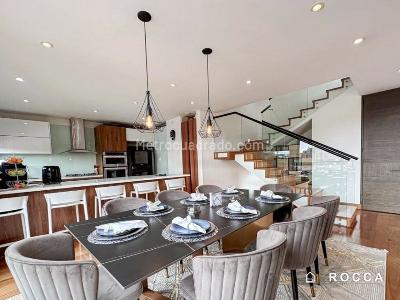 Apartamento de 3 alcobas en venta en El Virrey, Bogotá, 187 m² · foto 5 de 14