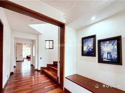 Apartamento de 5 alcobas en arriendo en San Patricio, Bogotá, 430 m² · foto 11 de 15