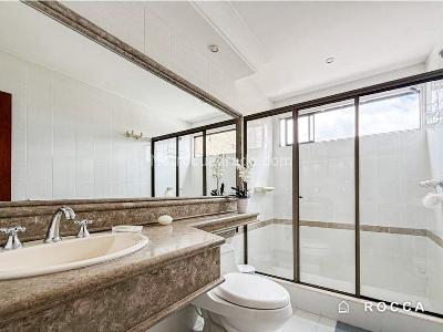 Apartamento de 5 alcobas en arriendo en San Patricio, Bogotá, 430 m² · foto 9 de 15