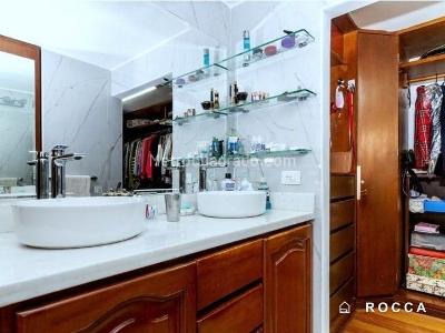 Apartamento en arriendo en La Carolina, Bogotá · foto 10 de 13