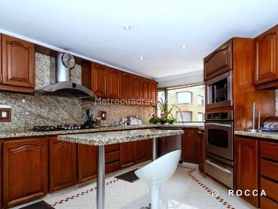 Apartamento en arriendo en La Carolina, Bogotá · foto 3 de 13