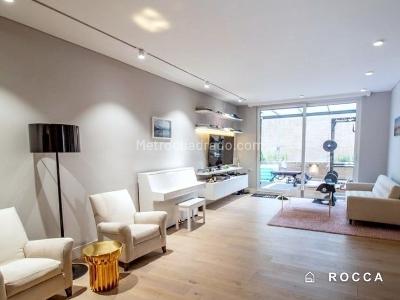 Apartamento de 4 alcobas en venta en El Refugio, Bogotá, 452 m² · foto 12 de 18